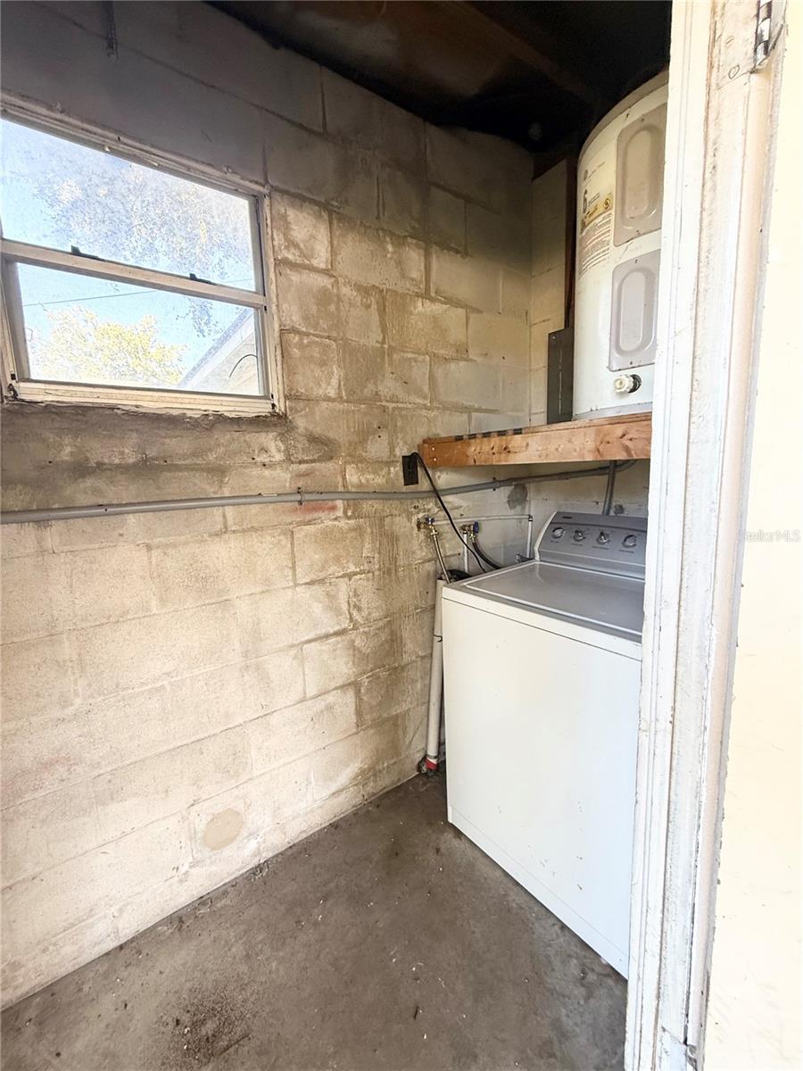 2207 VINE ST, ORLANDO, FL, 32806