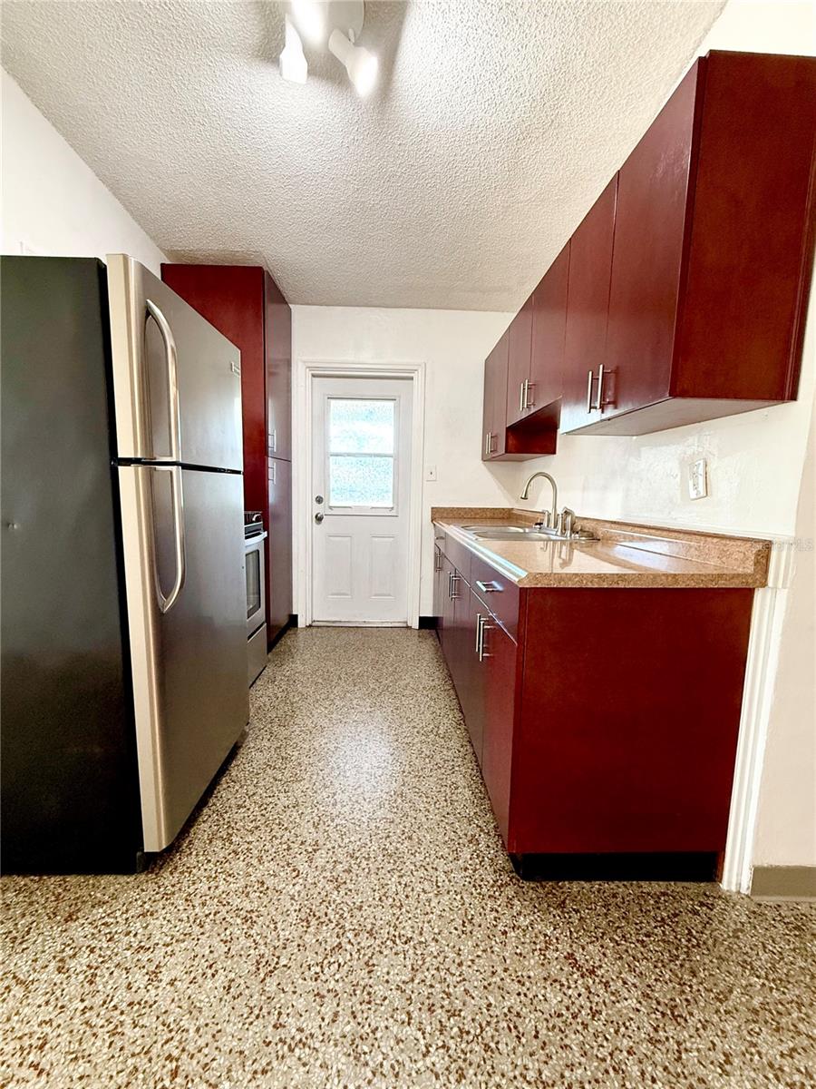 2207 VINE ST, ORLANDO, FL, 32806