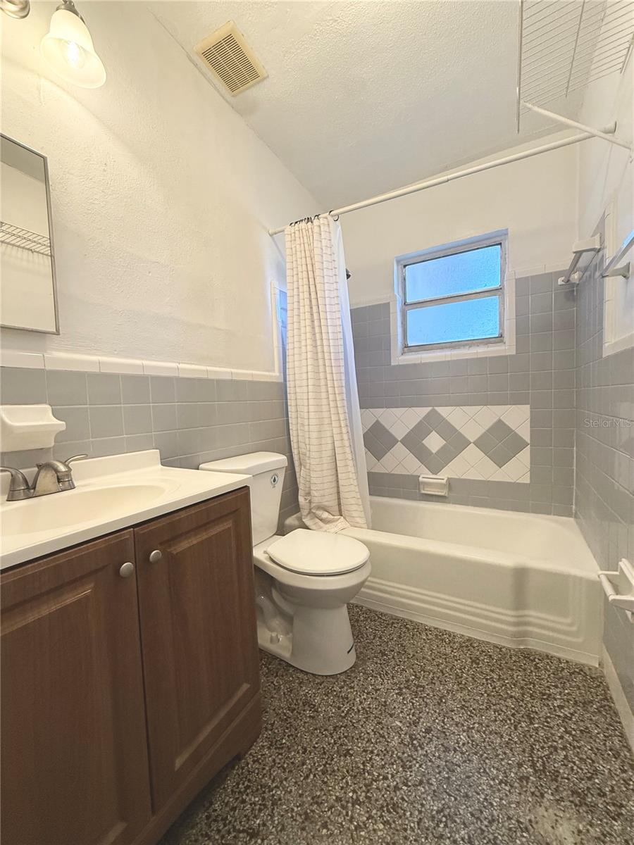 2207 VINE ST, ORLANDO, FL, 32806