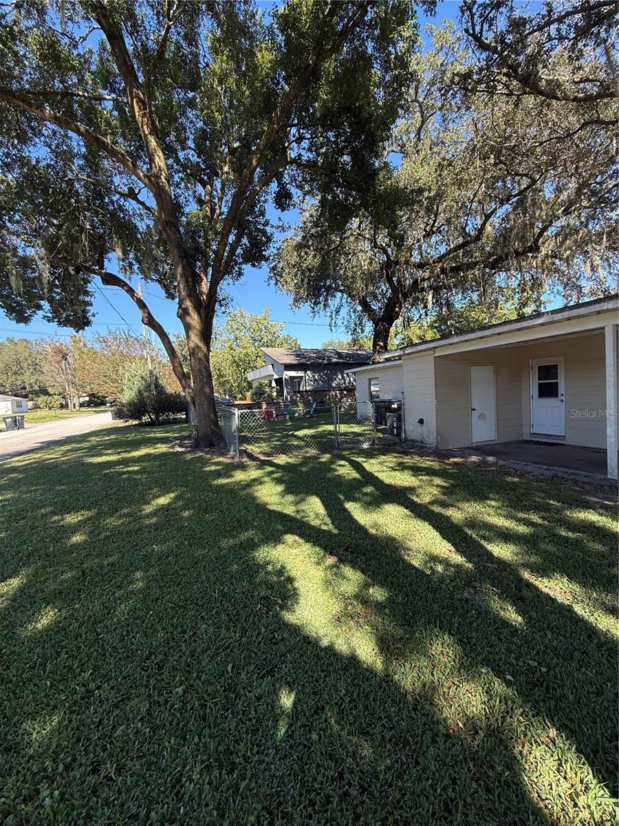 2207 VINE ST, ORLANDO, FL, 32806