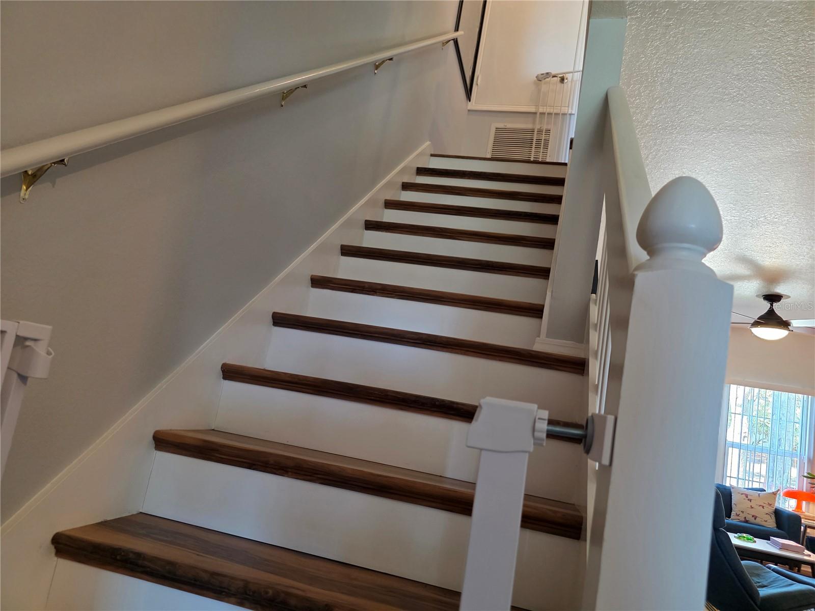 2484 LAKE WOODBERRY CIR, BRANDON, FL, 33510