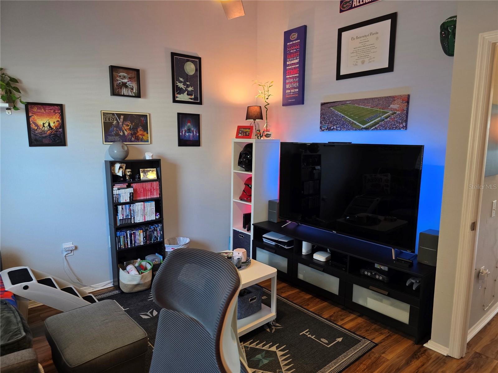 2484 LAKE WOODBERRY CIR, BRANDON, FL, 33510