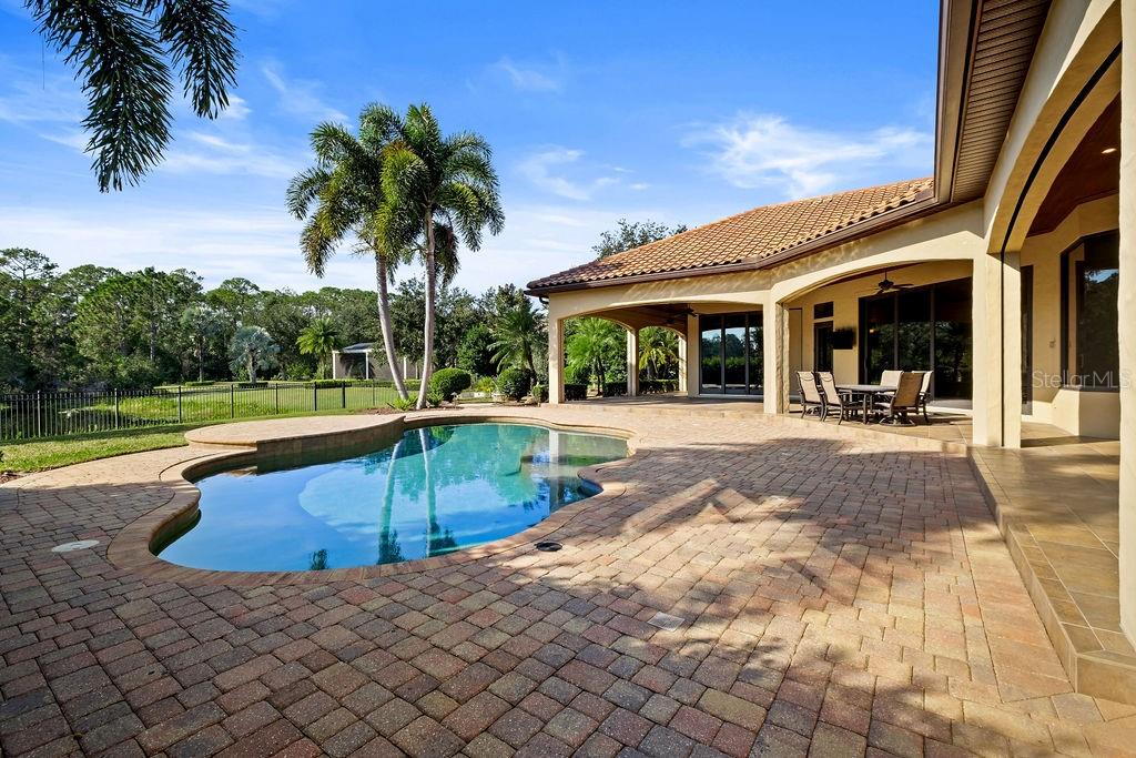 O6361099 Property Photo