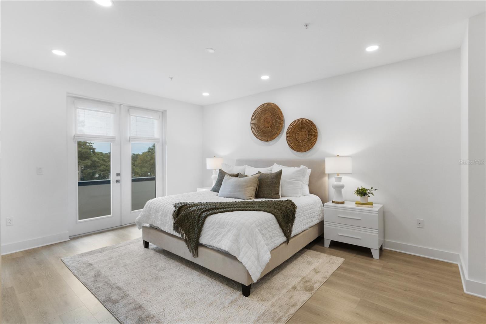 266 PARK LAKE ST #19, ORLANDO, FL, 32803