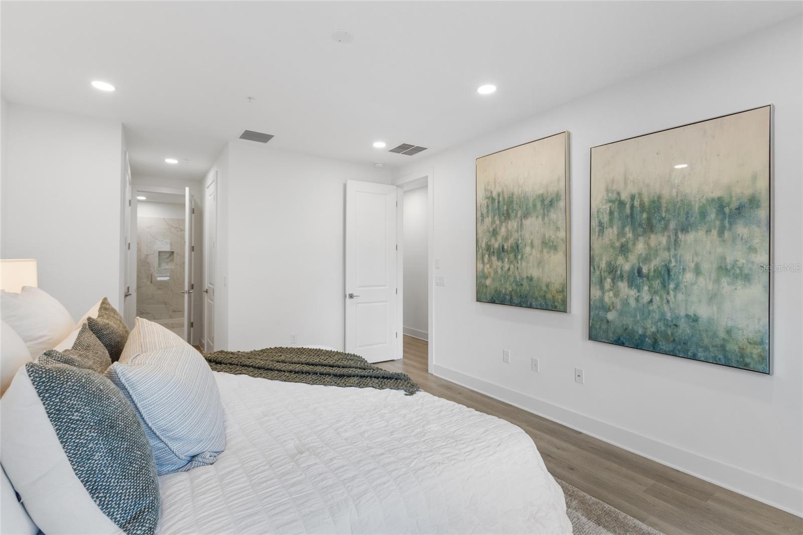 266 PARK LAKE ST #19, ORLANDO, FL, 32803