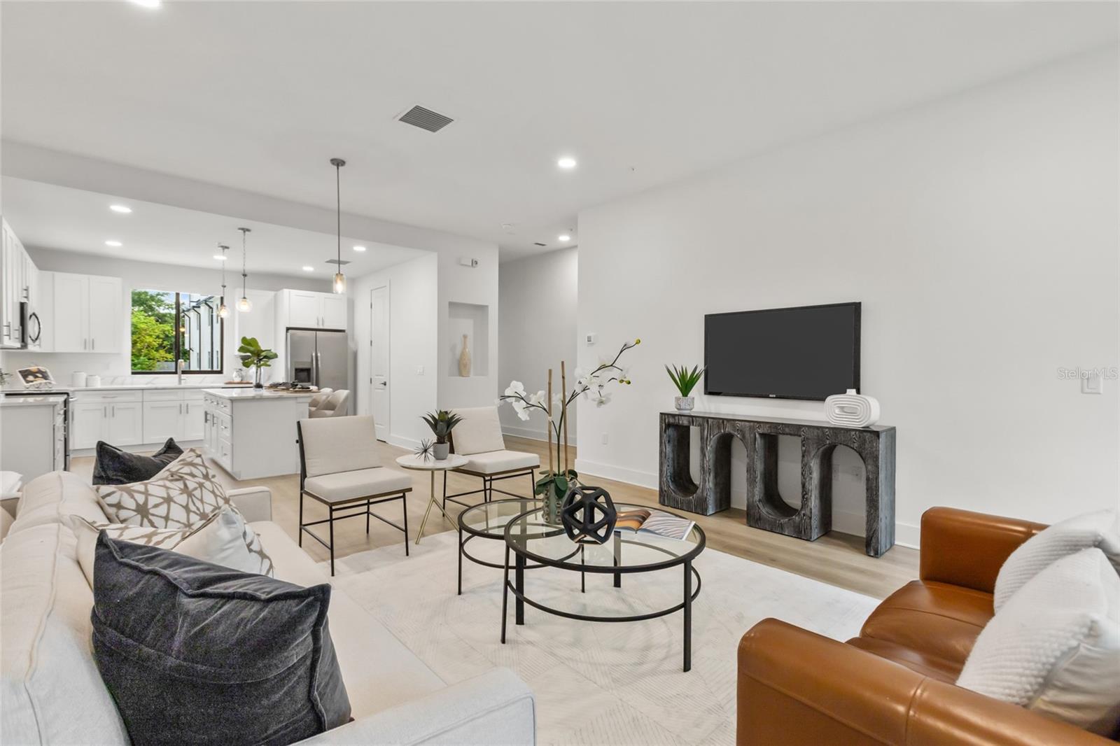 266 PARK LAKE ST #19, ORLANDO, FL, 32803