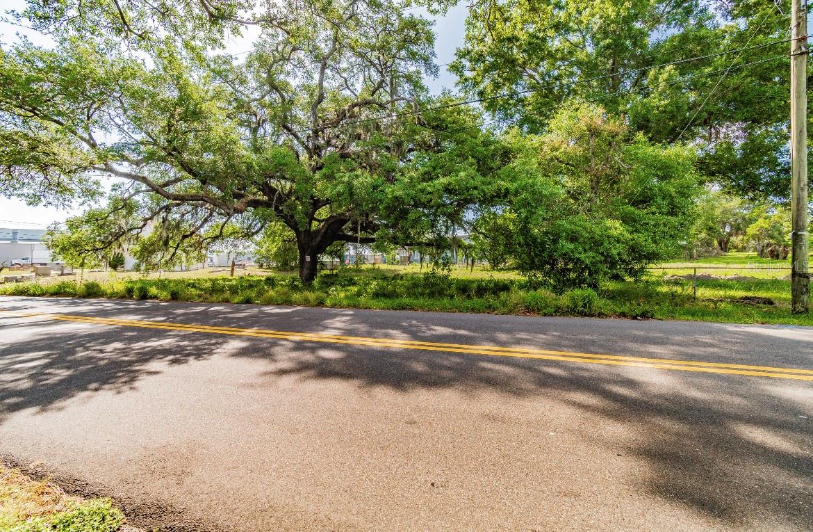 4621 E LAKE AVE, TAMPA, FL, 33605