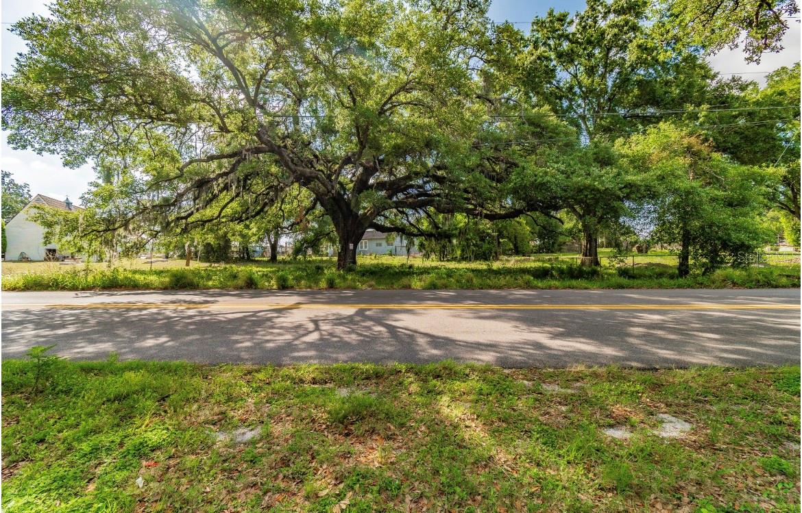 4621 E LAKE AVE, TAMPA, FL, 33605