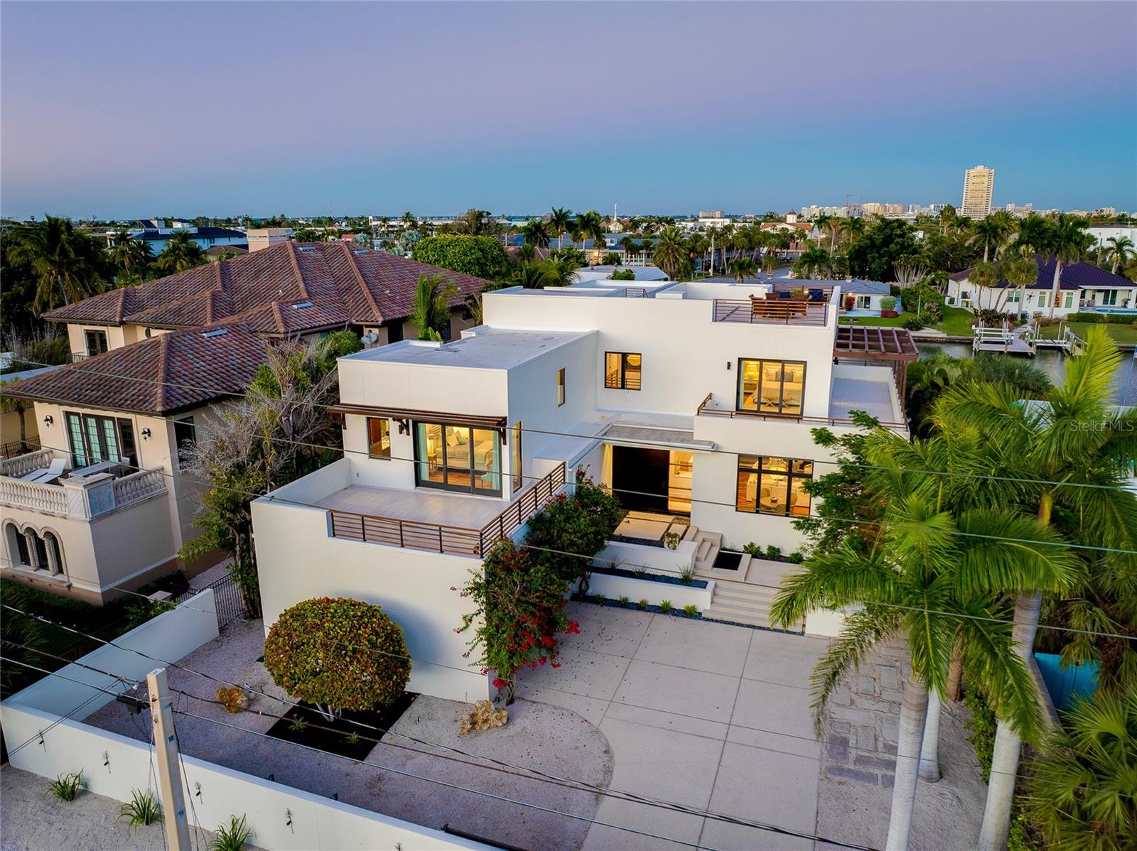 161 S POLK DR, SARASOTA, FL, 34236