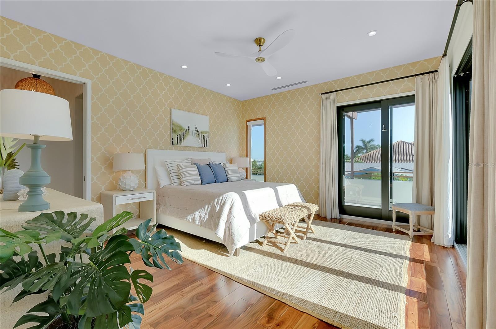 161 S POLK DR, SARASOTA, FL, 34236