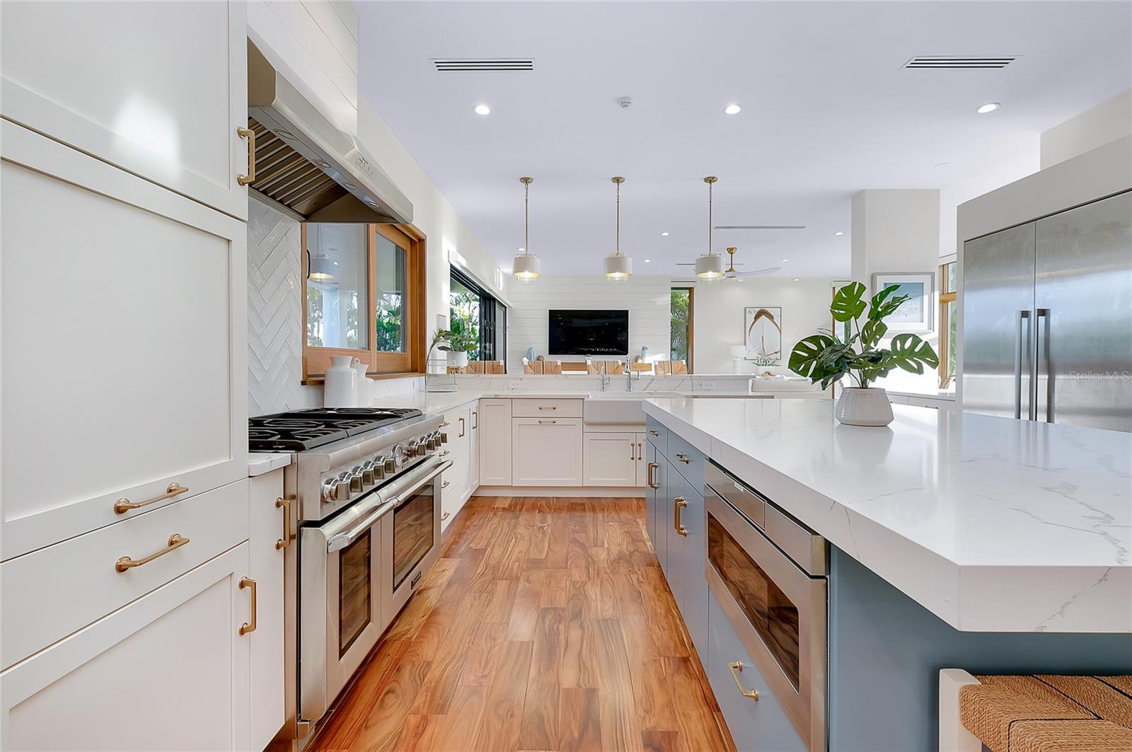 161 S POLK DR, SARASOTA, FL, 34236