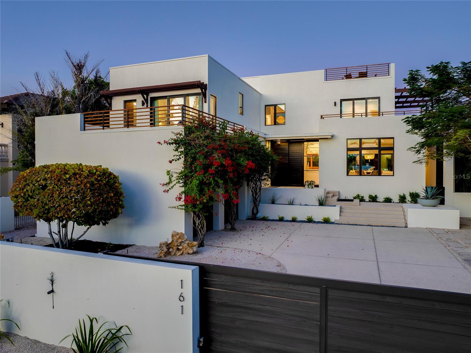 A4672276 Property Photo