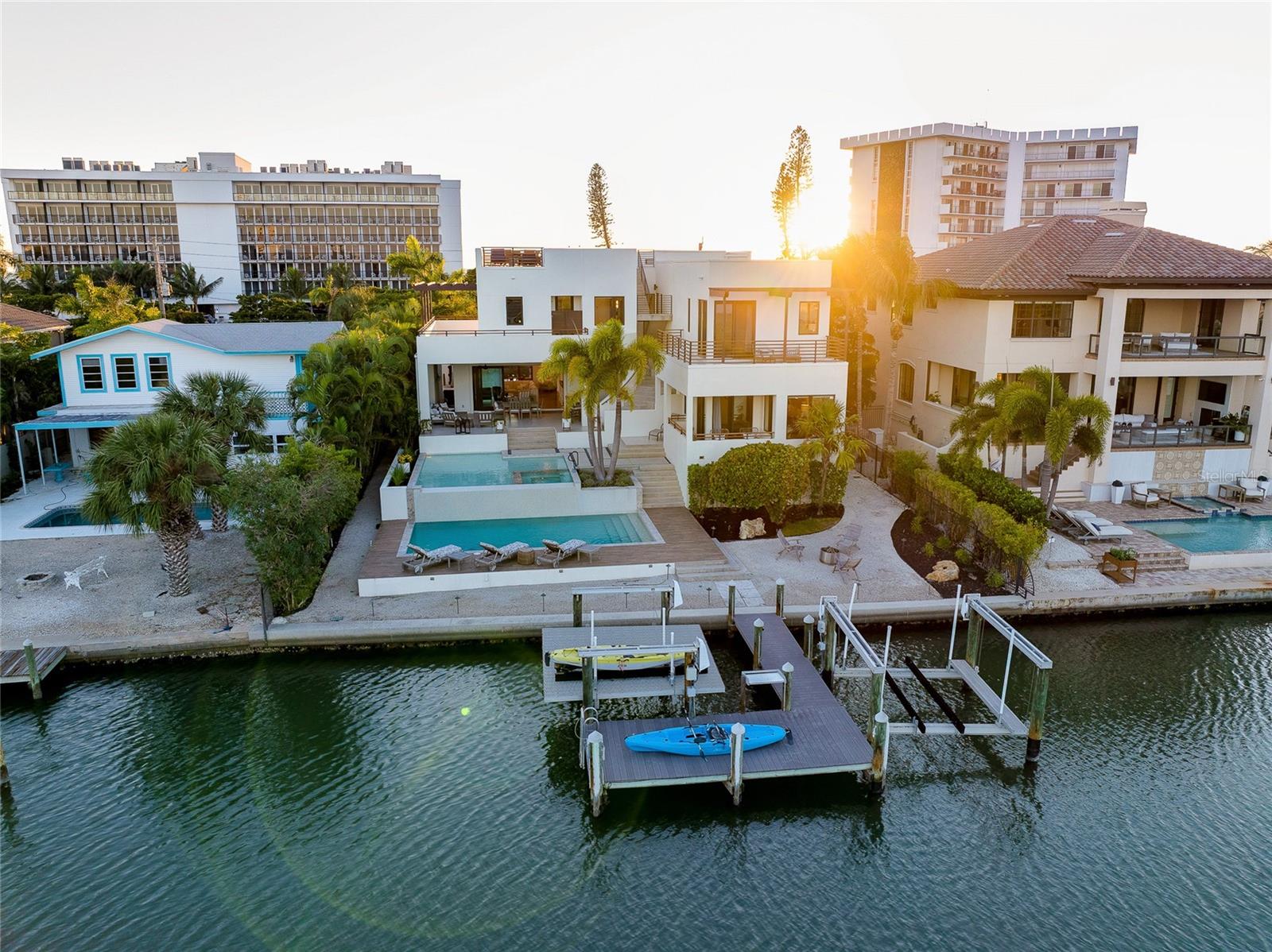 161 S POLK DR, SARASOTA, FL, 34236