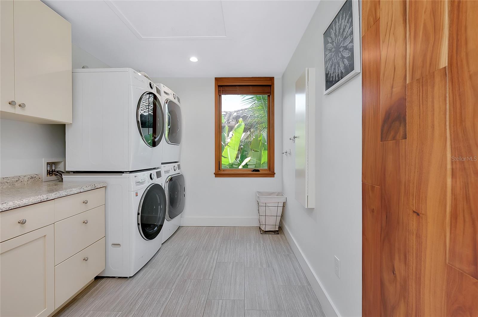 161 S POLK DR, SARASOTA, FL, 34236