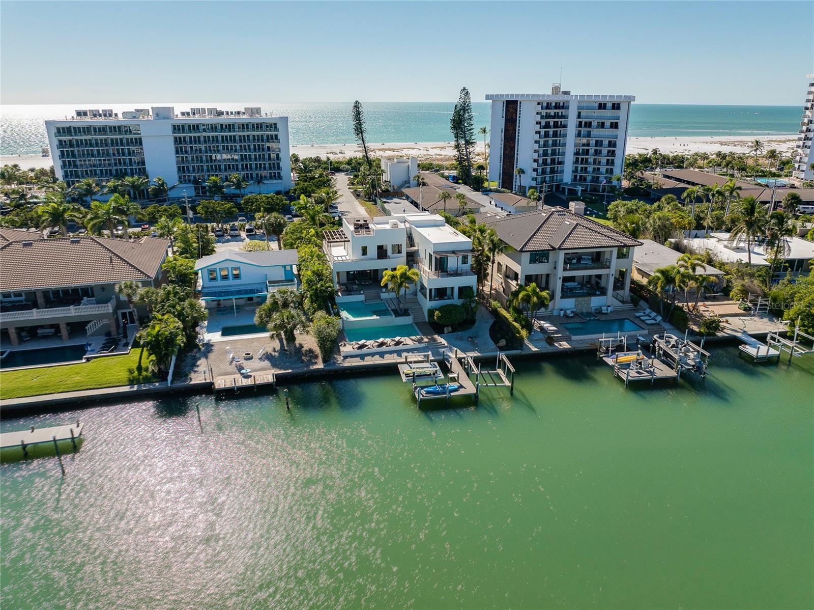 A4672276 Property Photo