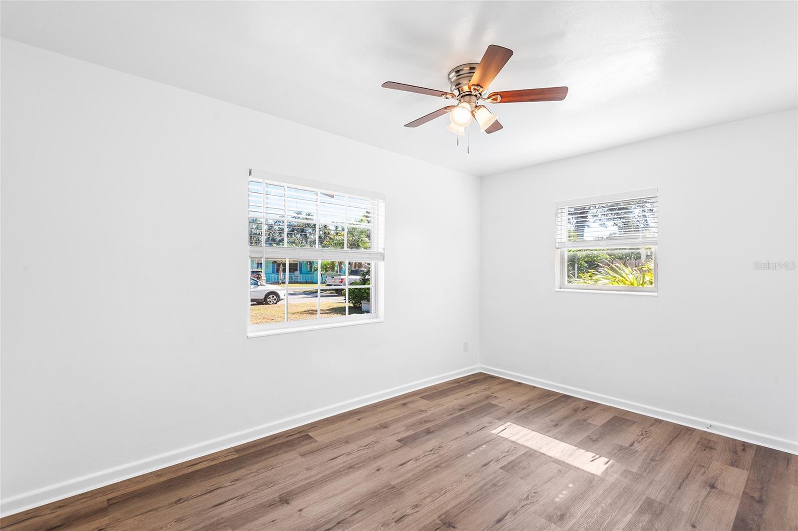 1517 GRAY ST S, ST PETERSBURG, FL, 33707