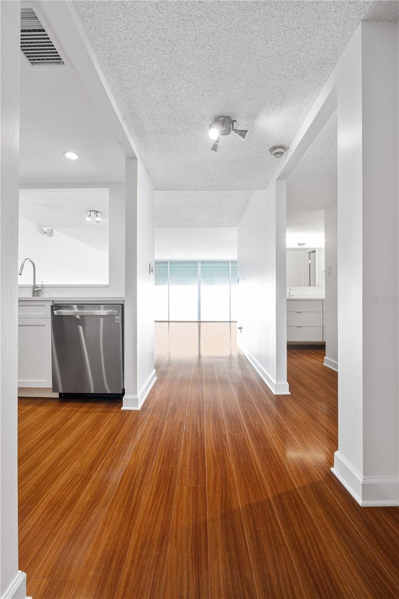 2611 BAYSHORE BLVD #1201, TAMPA, FL, 33629