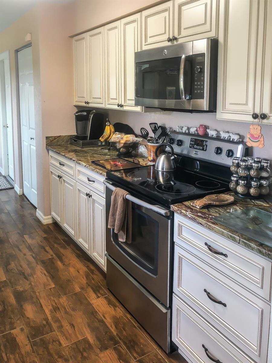 250 NE 195TH AVE, WILLISTON, FL, 32696