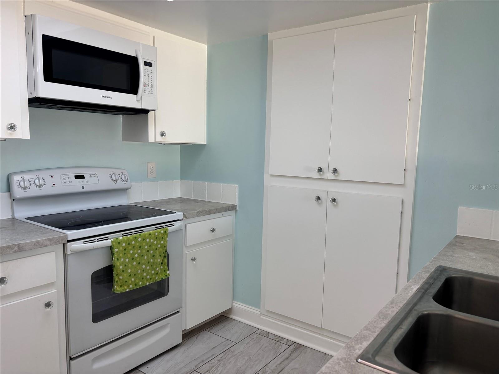 2808 29TH AVE W, BRADENTON, FL, 34205