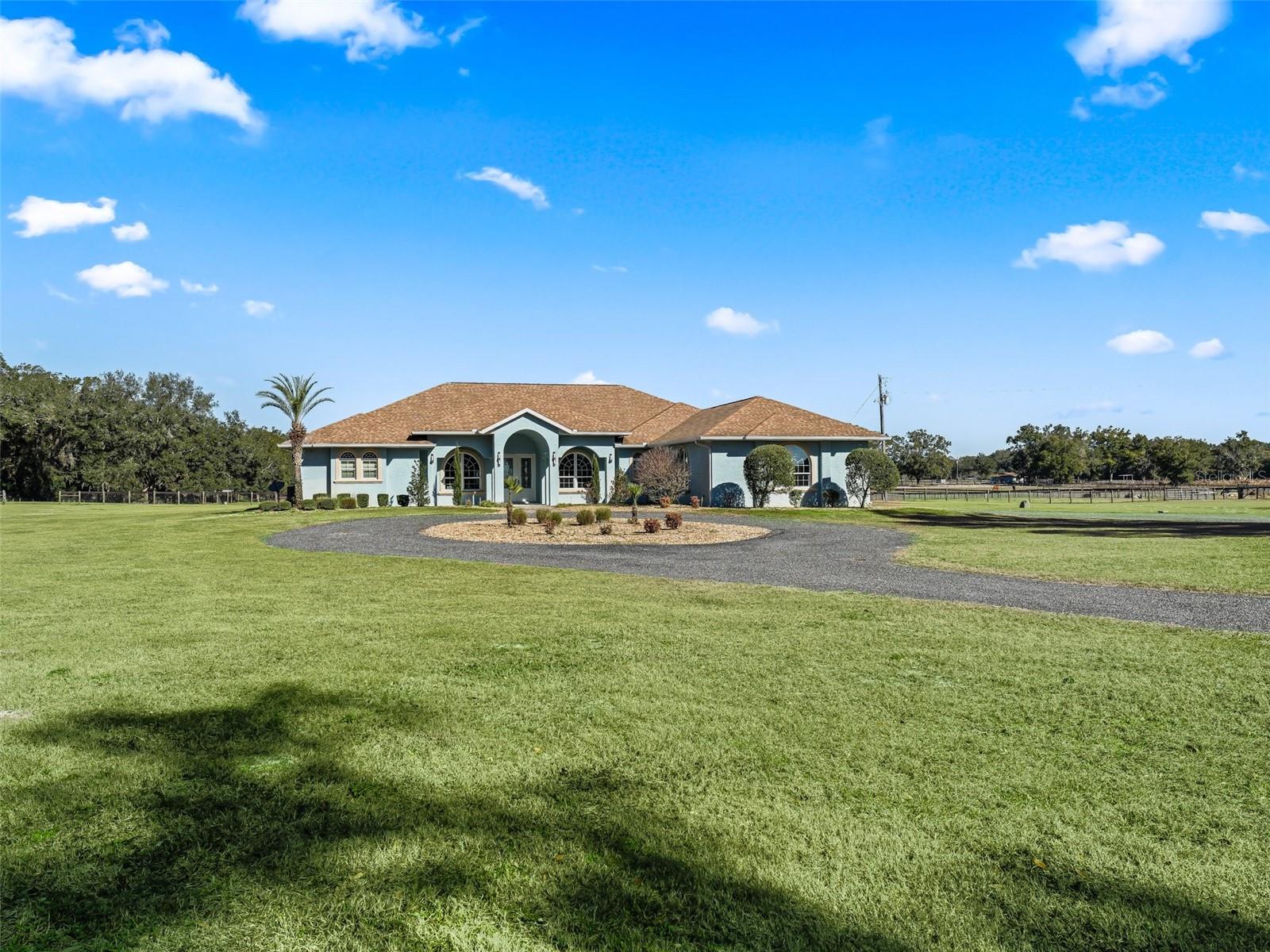 19351 E LEVY ST, WILLISTON, FL, 32696