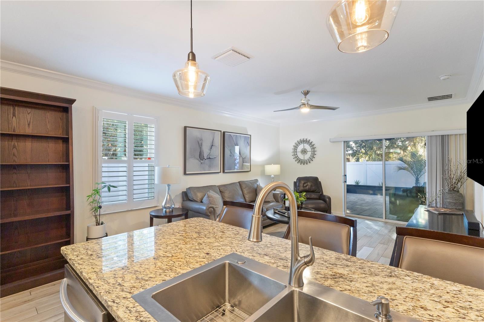 102 CINNAMON BARK PL, VALRICO, FL, 33594