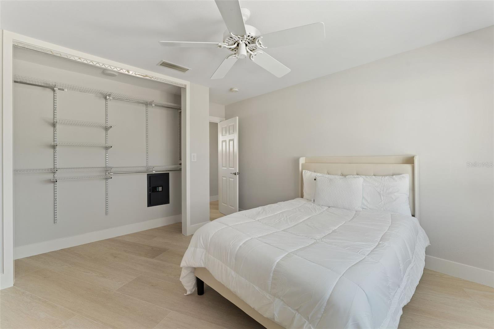 11050 7TH ST E, TREASURE ISLAND, FL, 33706