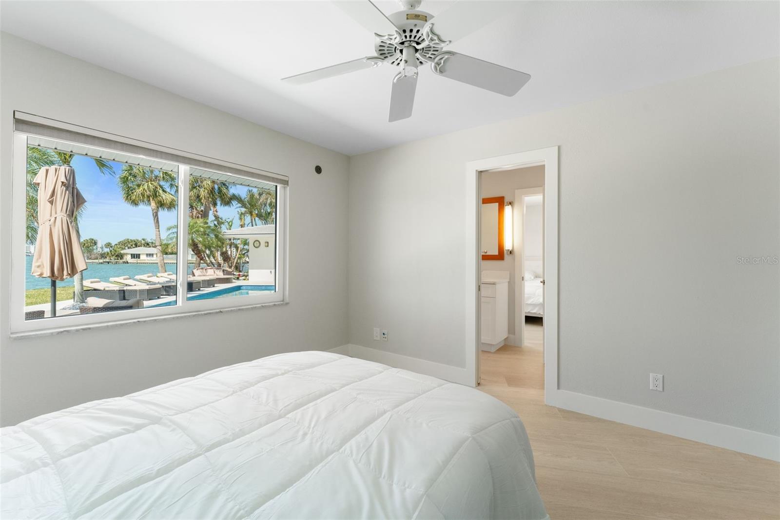 11050 7TH ST E, TREASURE ISLAND, FL, 33706