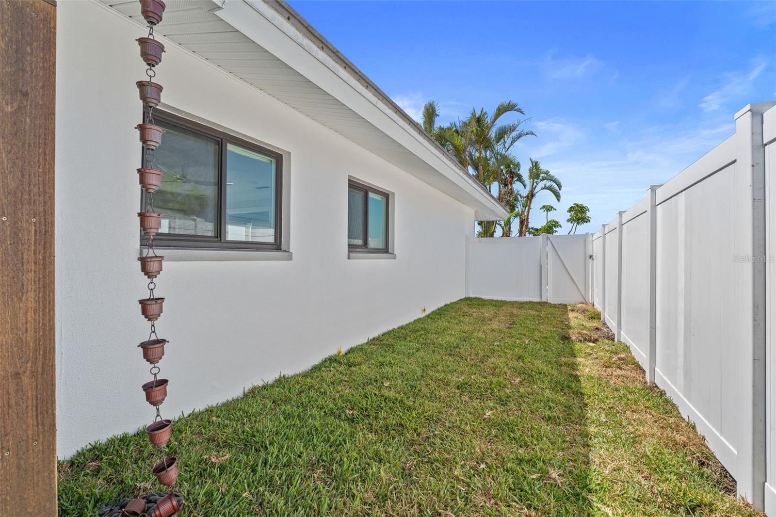 11050 7TH ST E, TREASURE ISLAND, FL, 33706