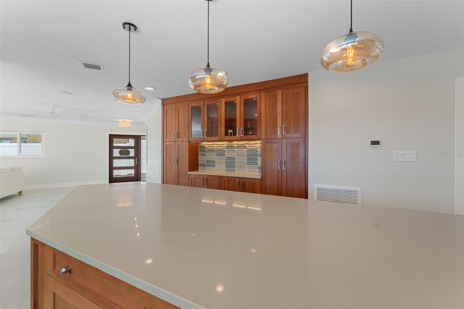 11050 7TH ST E, TREASURE ISLAND, FL, 33706