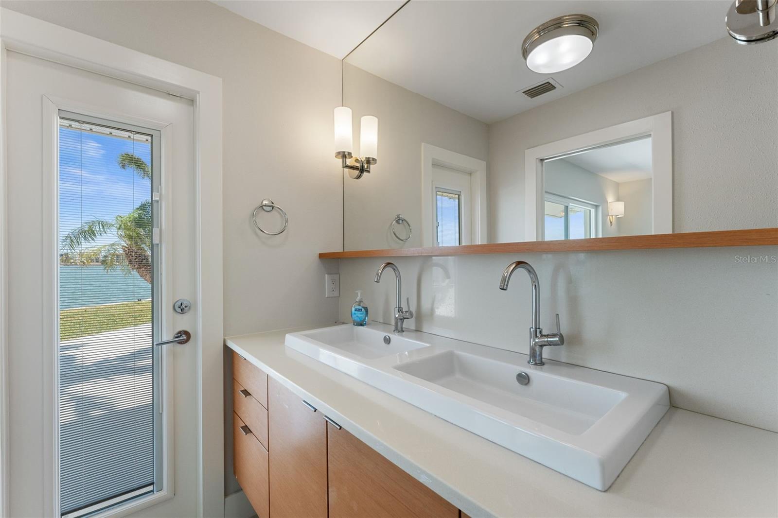 11050 7TH ST E, TREASURE ISLAND, FL, 33706