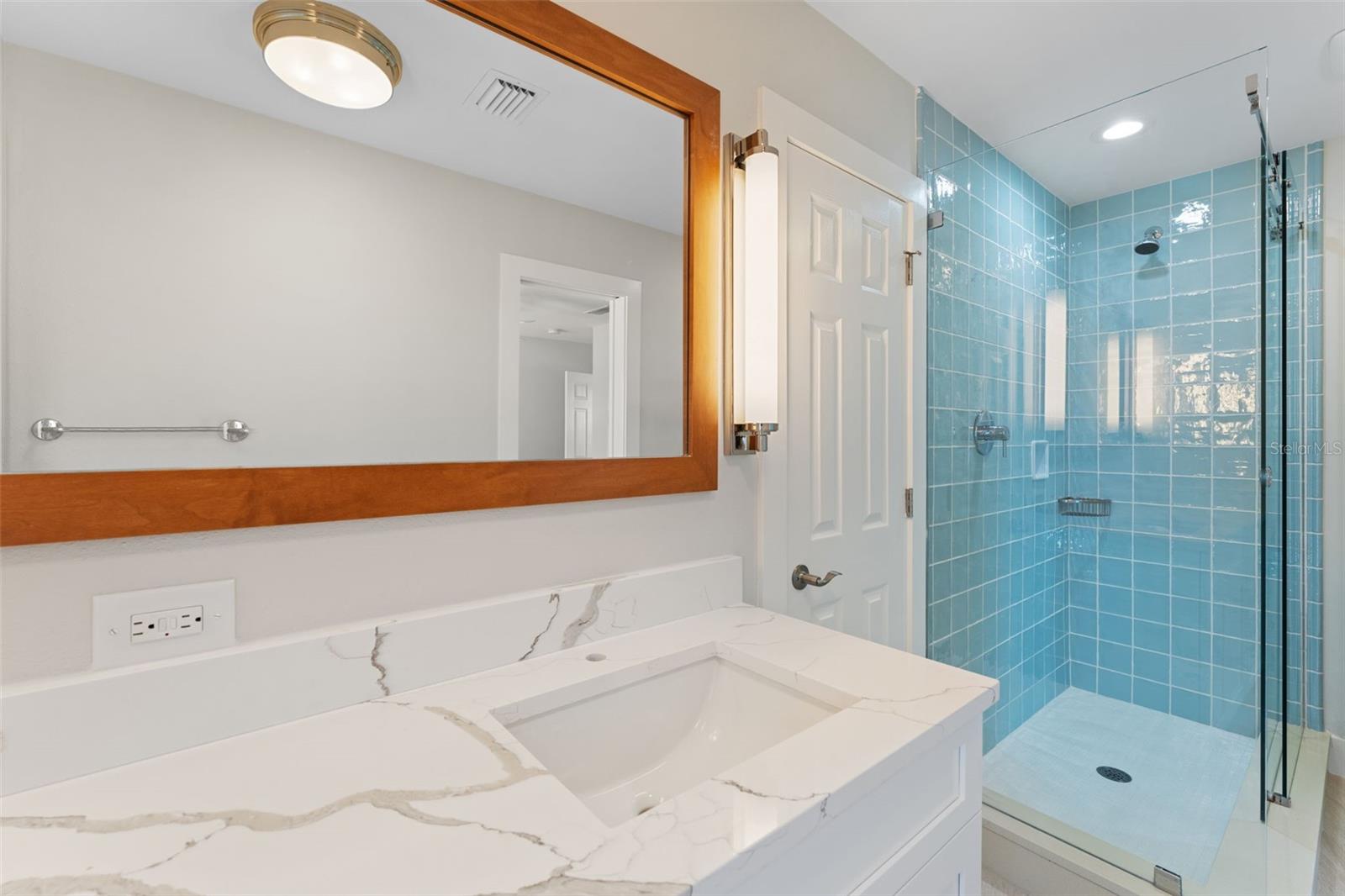 11050 7TH ST E, TREASURE ISLAND, FL, 33706