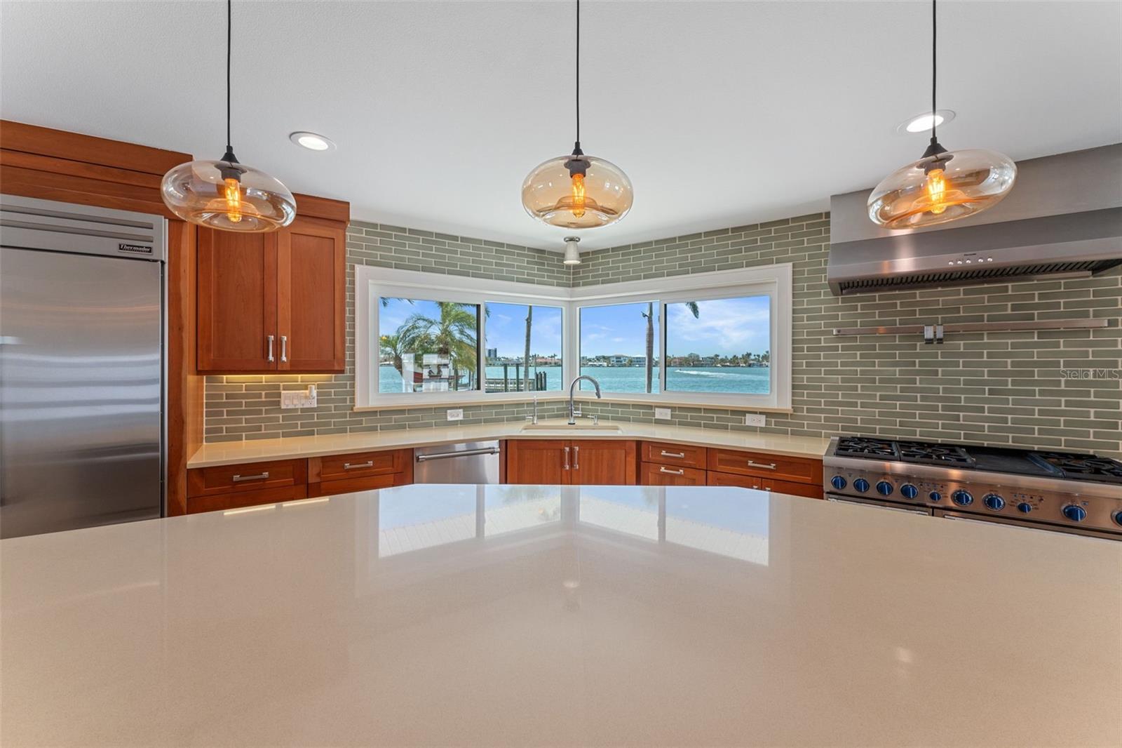 11050 7TH ST E, TREASURE ISLAND, FL, 33706