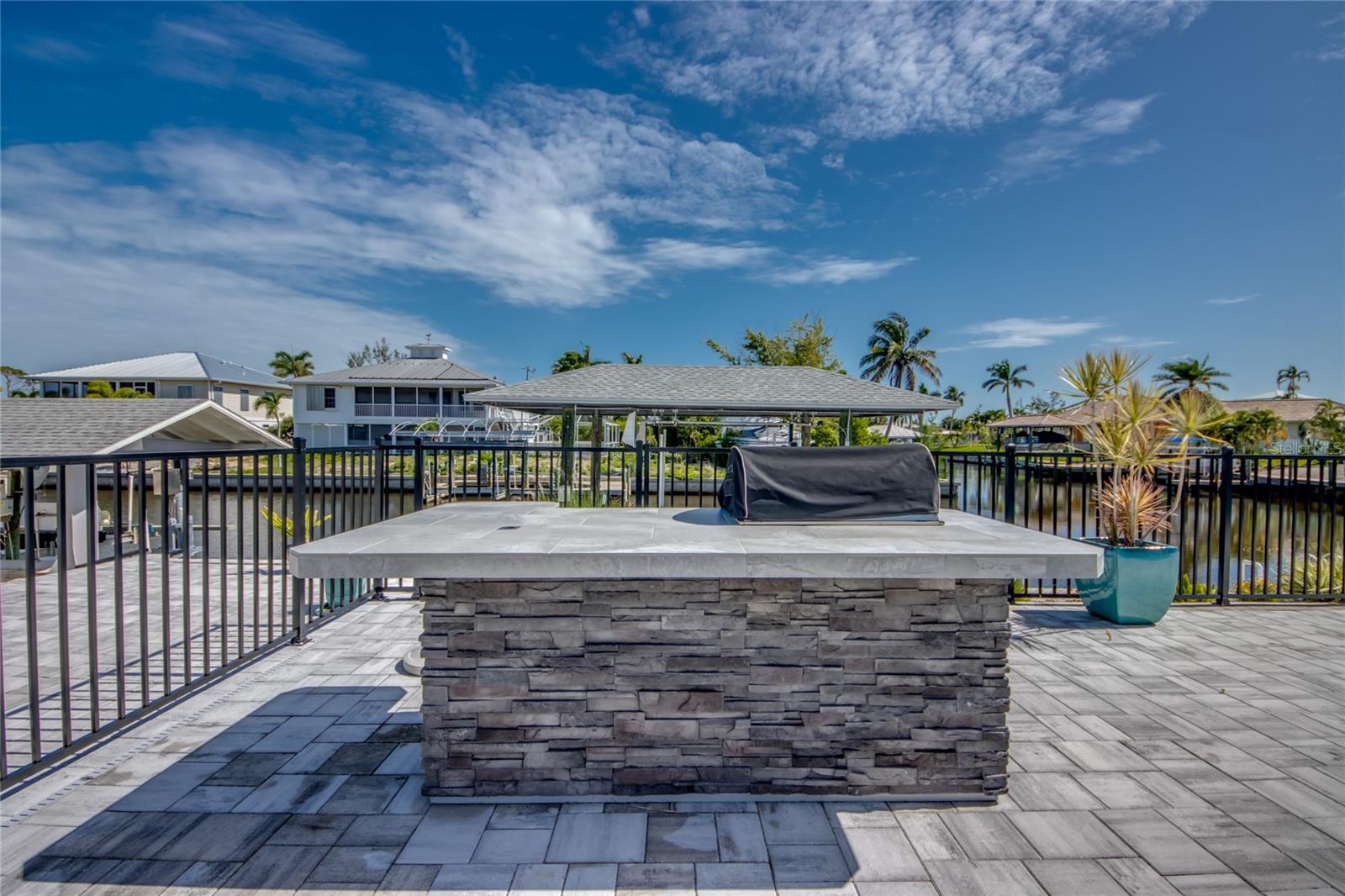 3446 PINETREE DR, ST JAMES CITY, FL, 33956