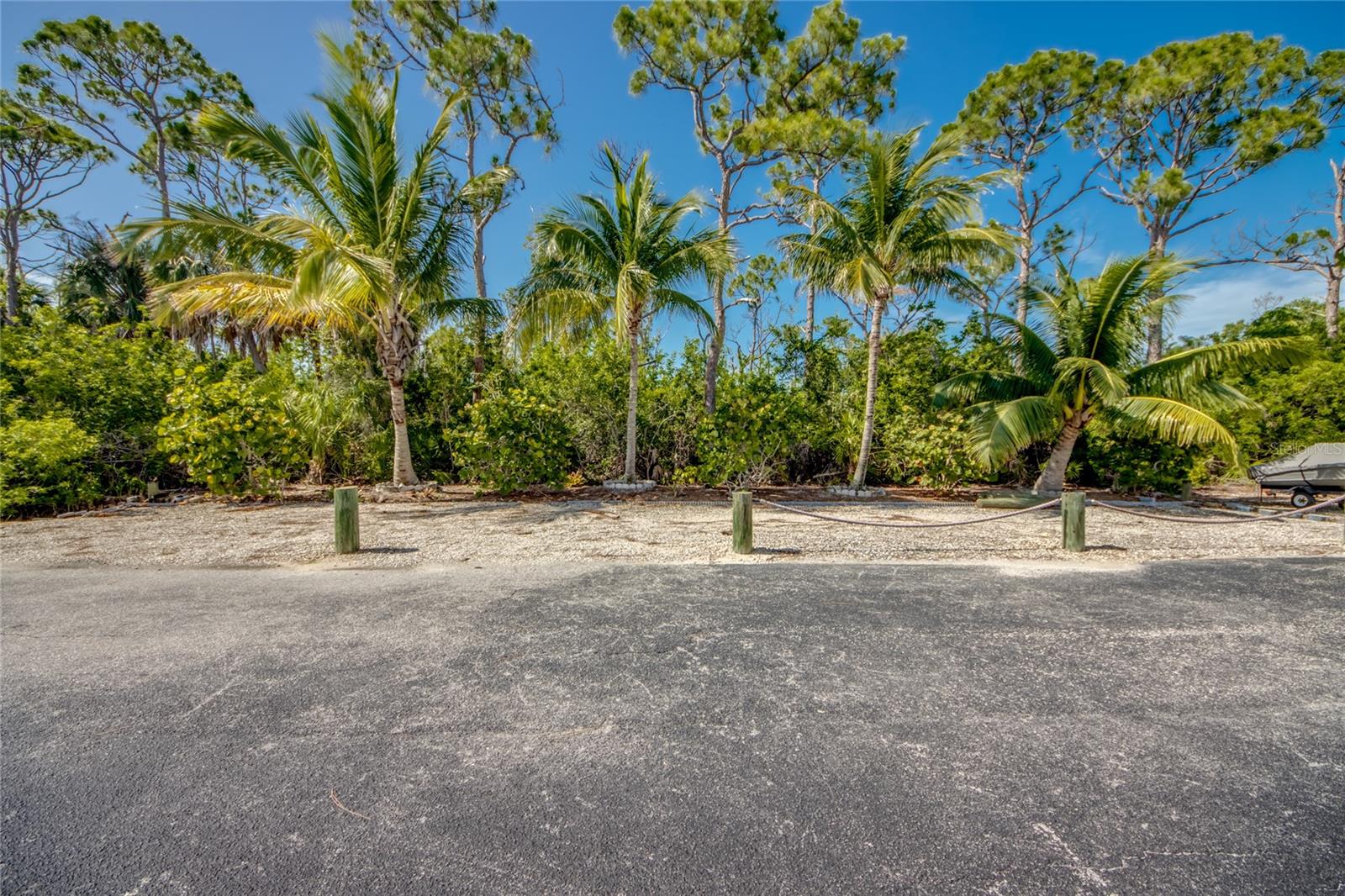 3446 PINETREE DR, ST JAMES CITY, FL, 33956