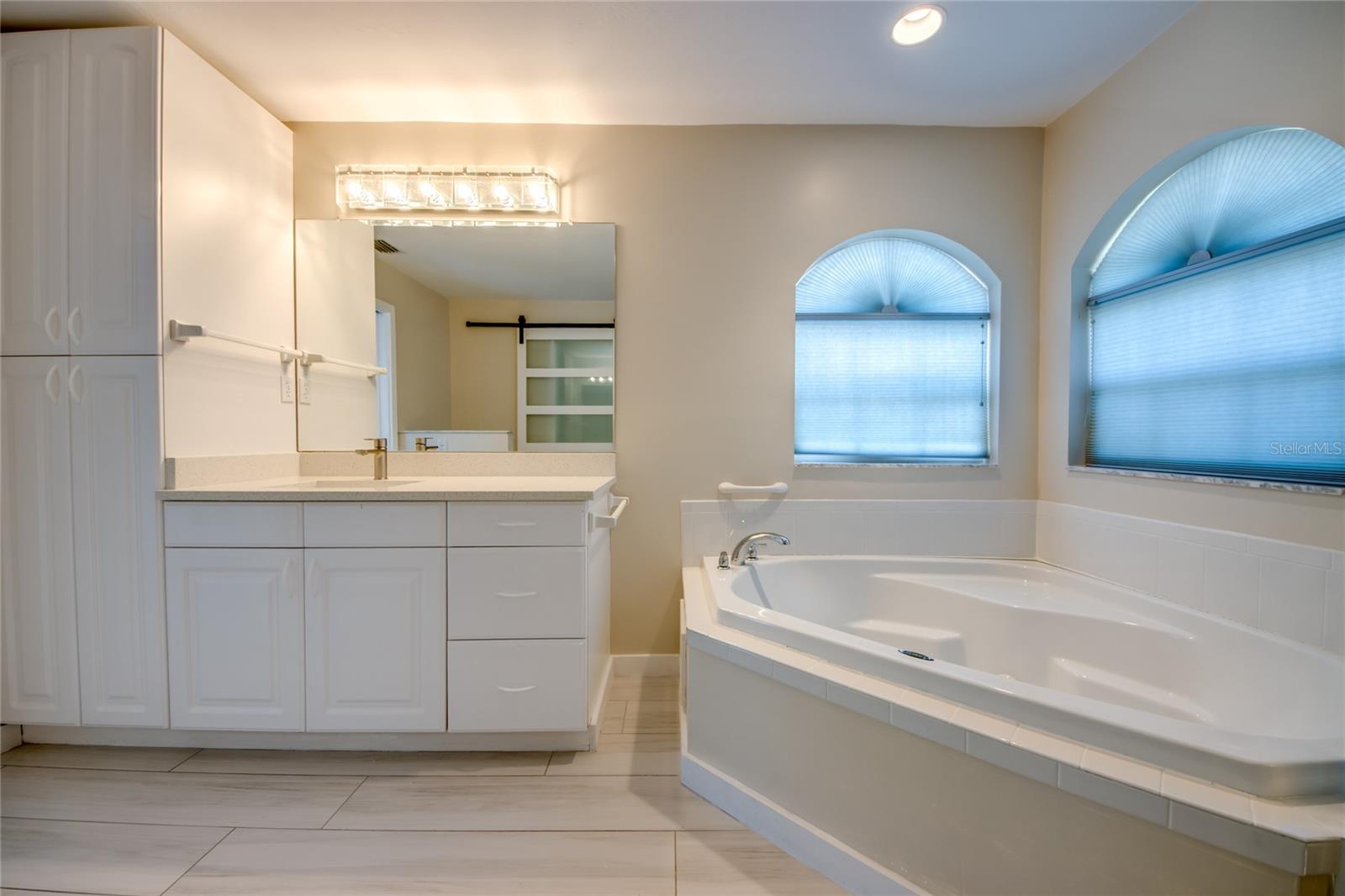 3446 PINETREE DR, ST JAMES CITY, FL, 33956