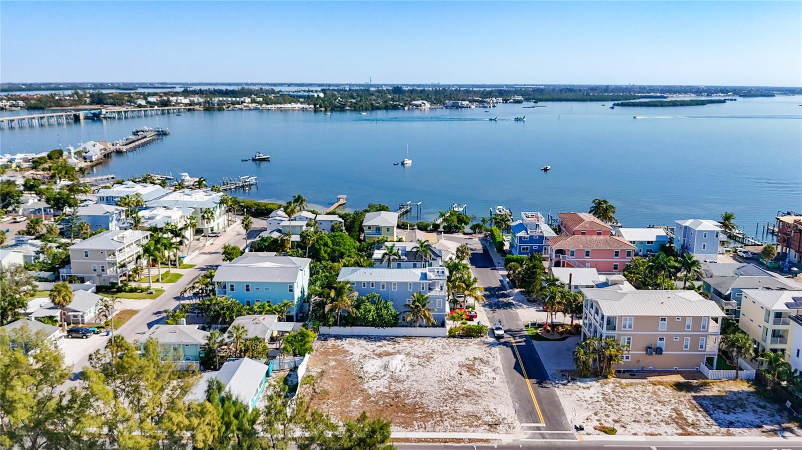 403 GULF DR S, BRADENTON BEACH, FL, 34217