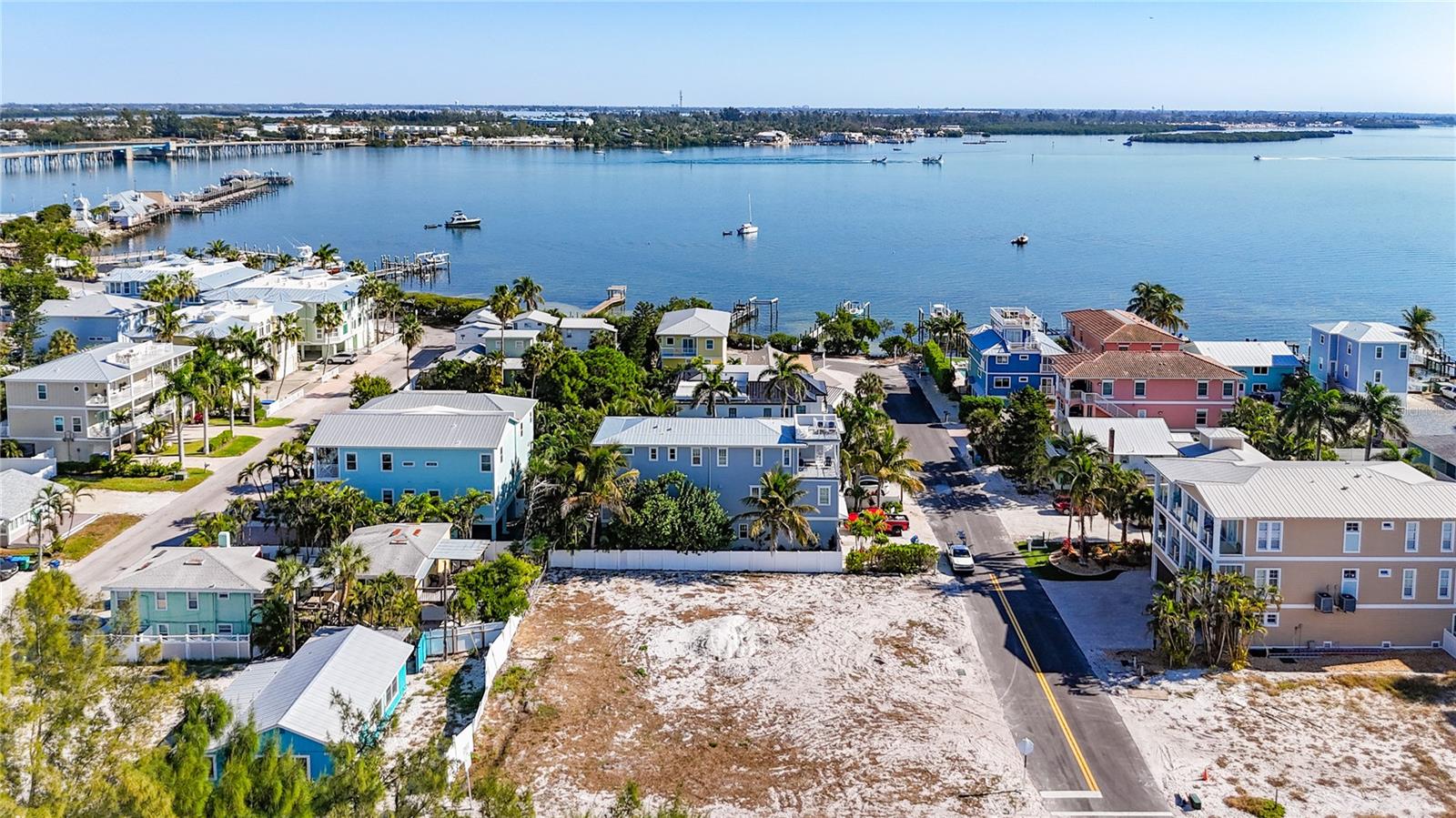 403 GULF DR S, BRADENTON BEACH, FL, 34217