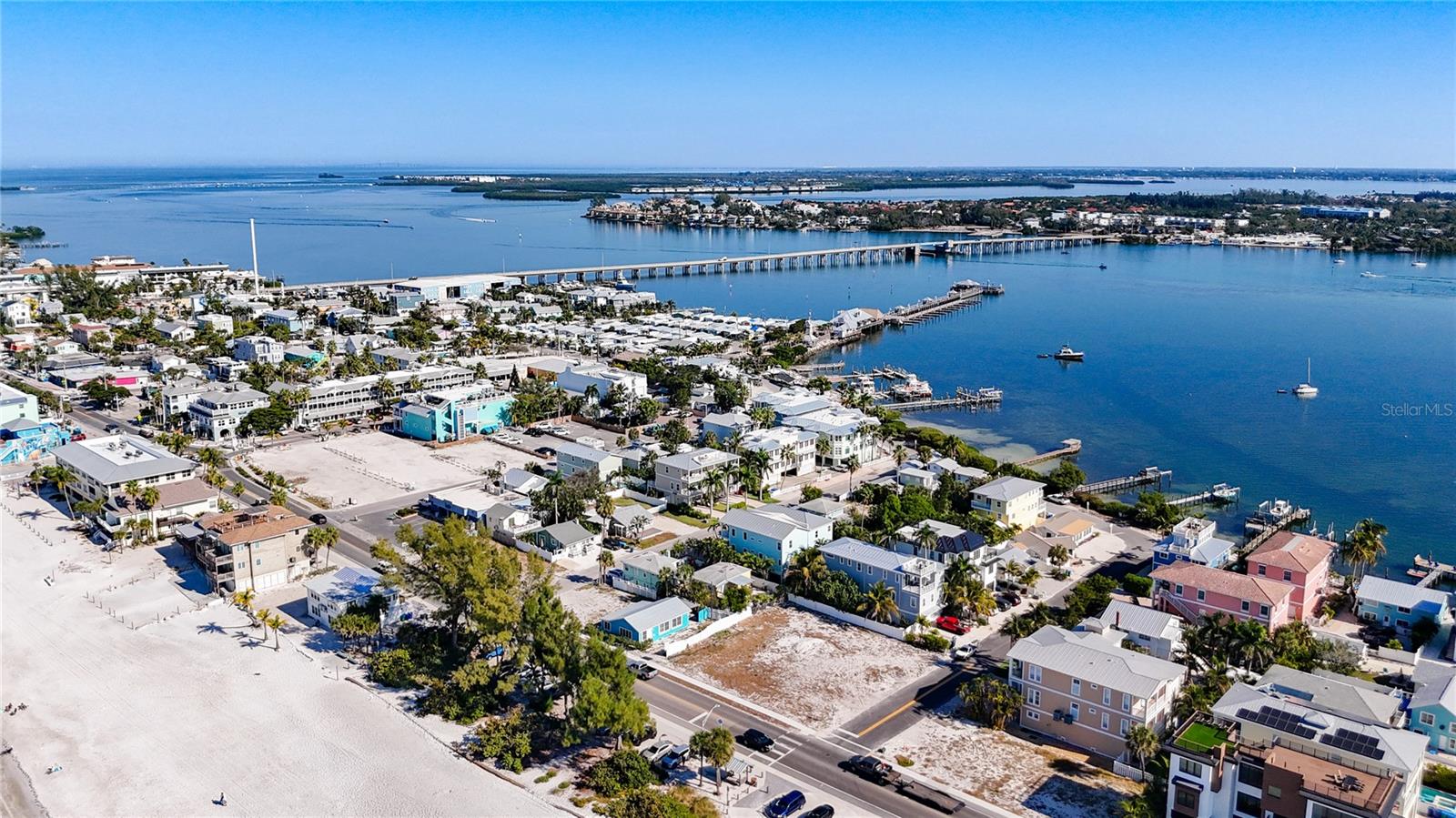 403 GULF DR S, BRADENTON BEACH, FL, 34217