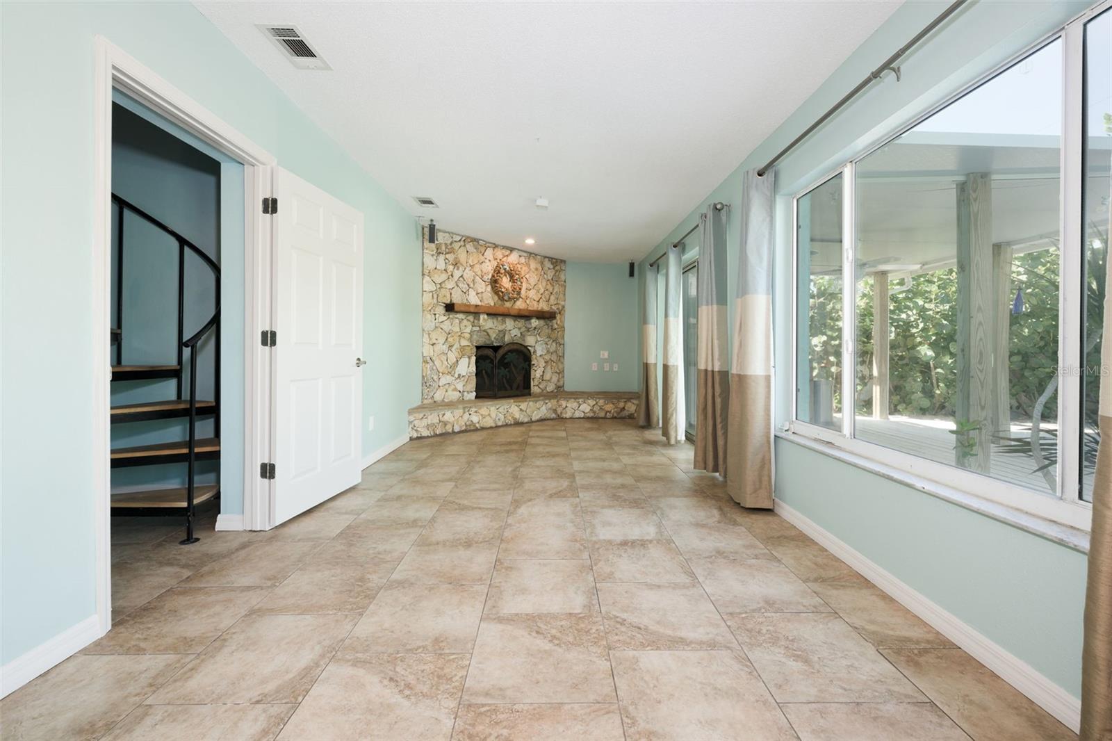 169 VALENCIA DR, ORMOND BEACH, FL, 32176