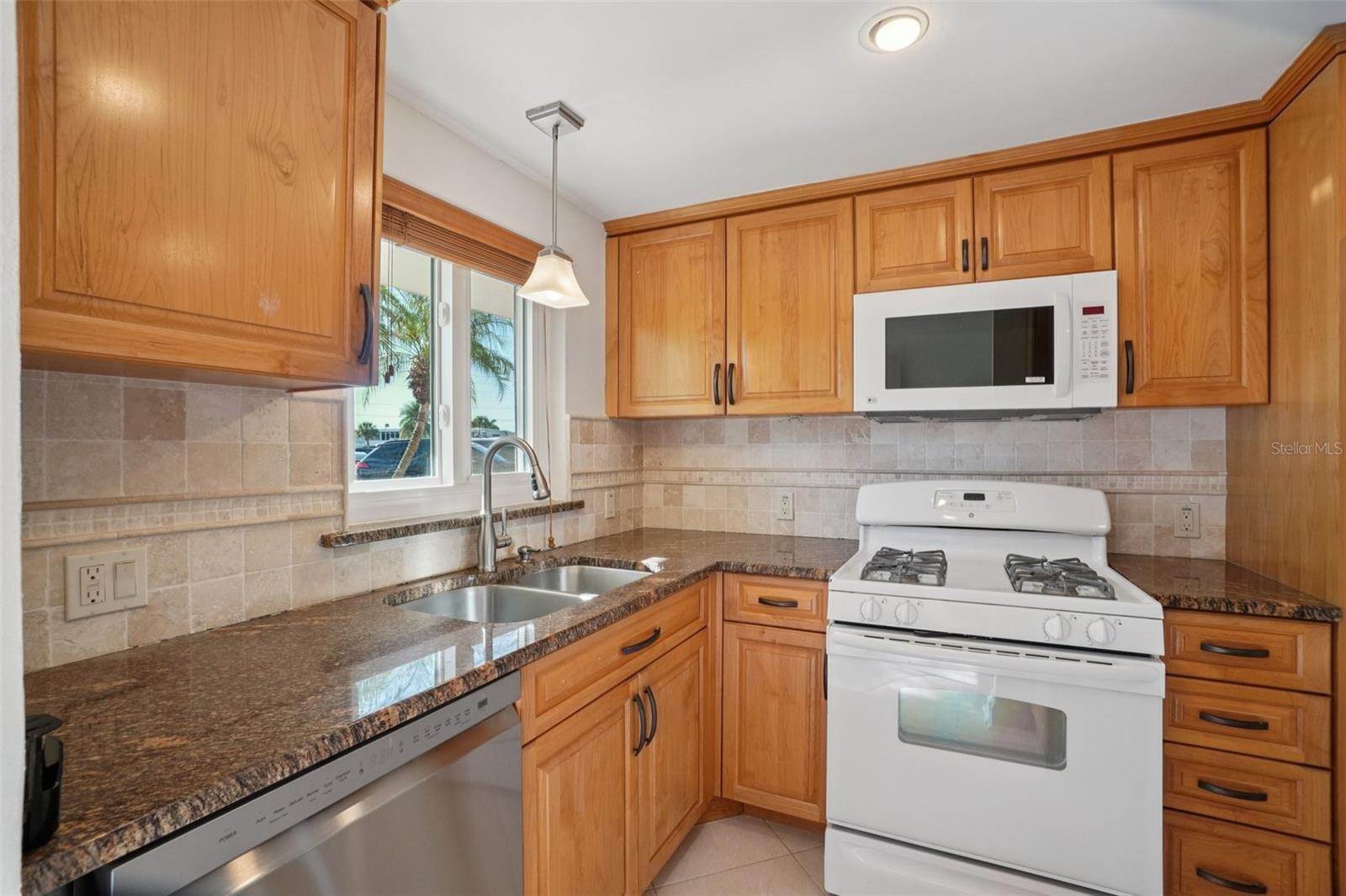 1847 SHORE DR S #117, SOUTH PASADENA, FL, 33707