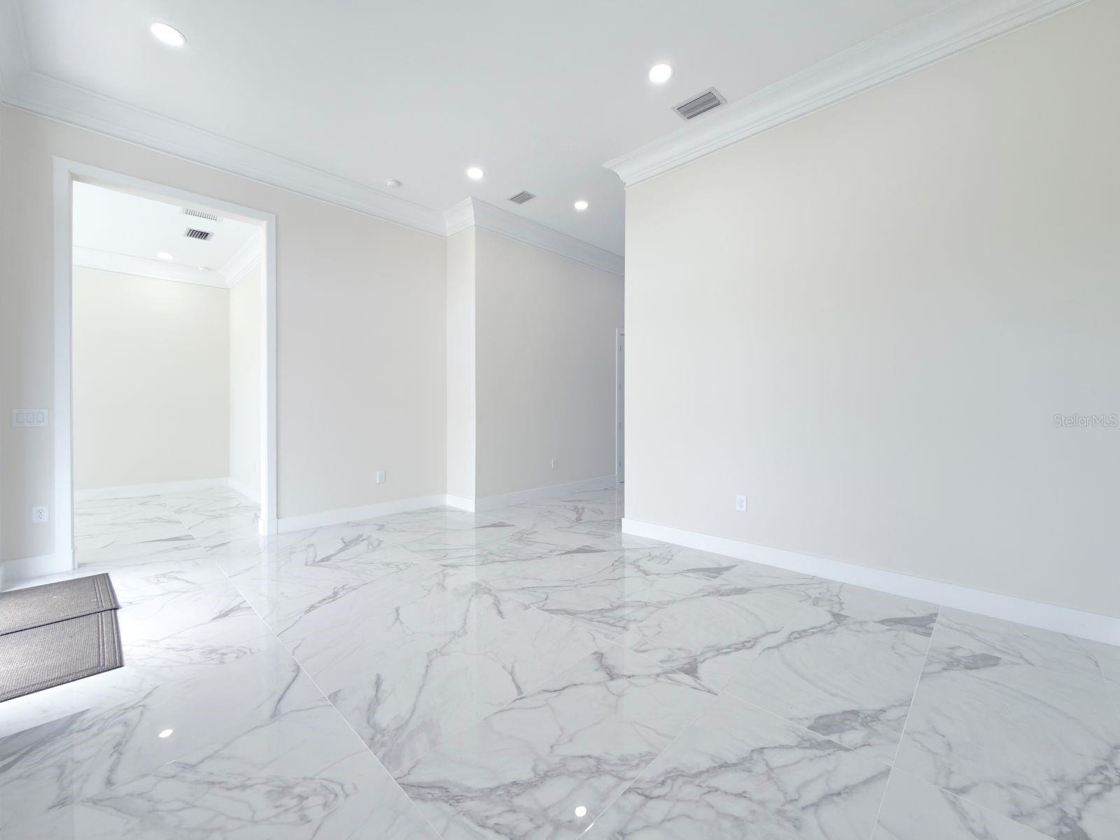 9222 ROSEBUD CIR, PORT CHARLOTTE, FL, 33981