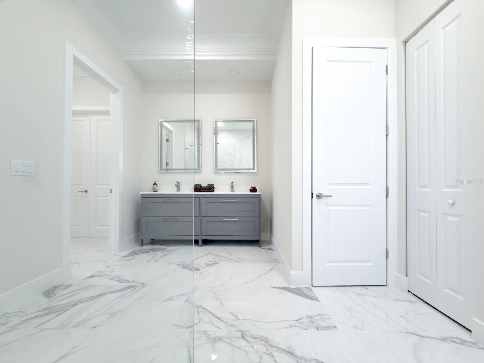 9222 ROSEBUD CIR, PORT CHARLOTTE, FL, 33981