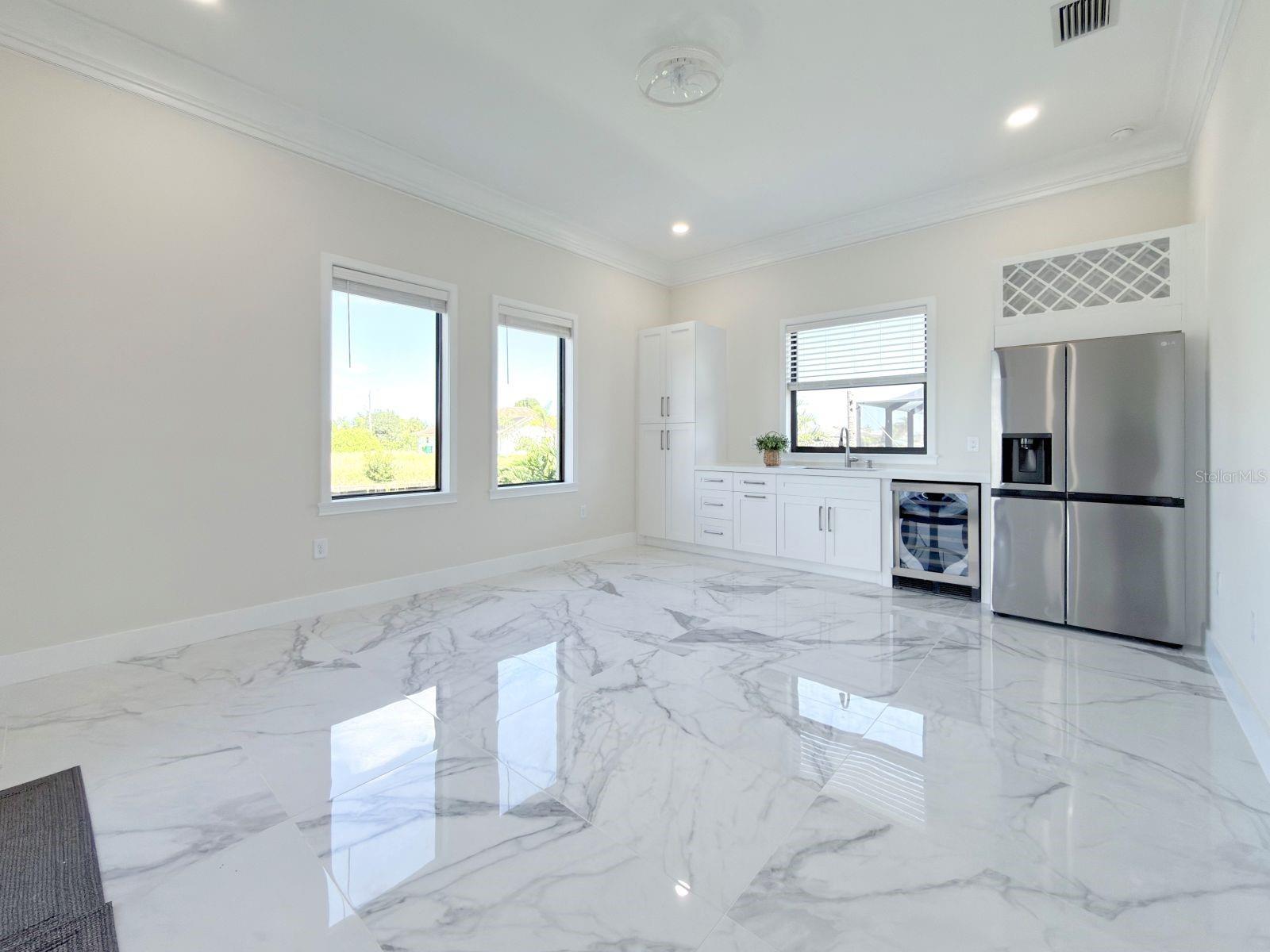 9222 ROSEBUD CIR, PORT CHARLOTTE, FL, 33981