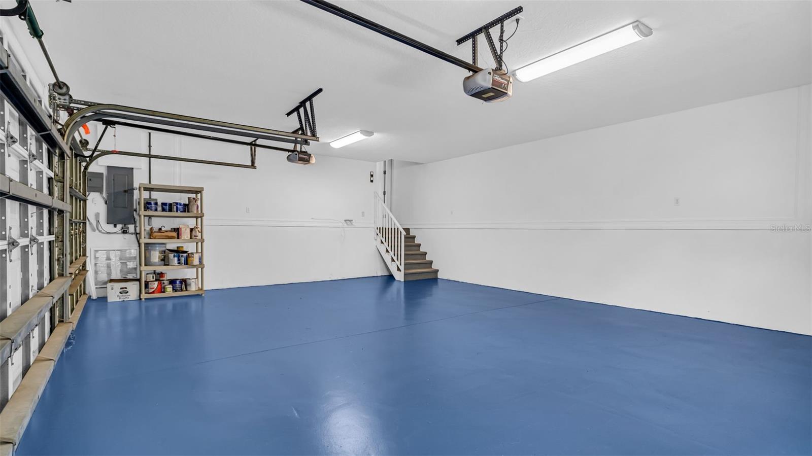 1089 CORDOVA BLVD NE, ST PETERSBURG, FL, 33704