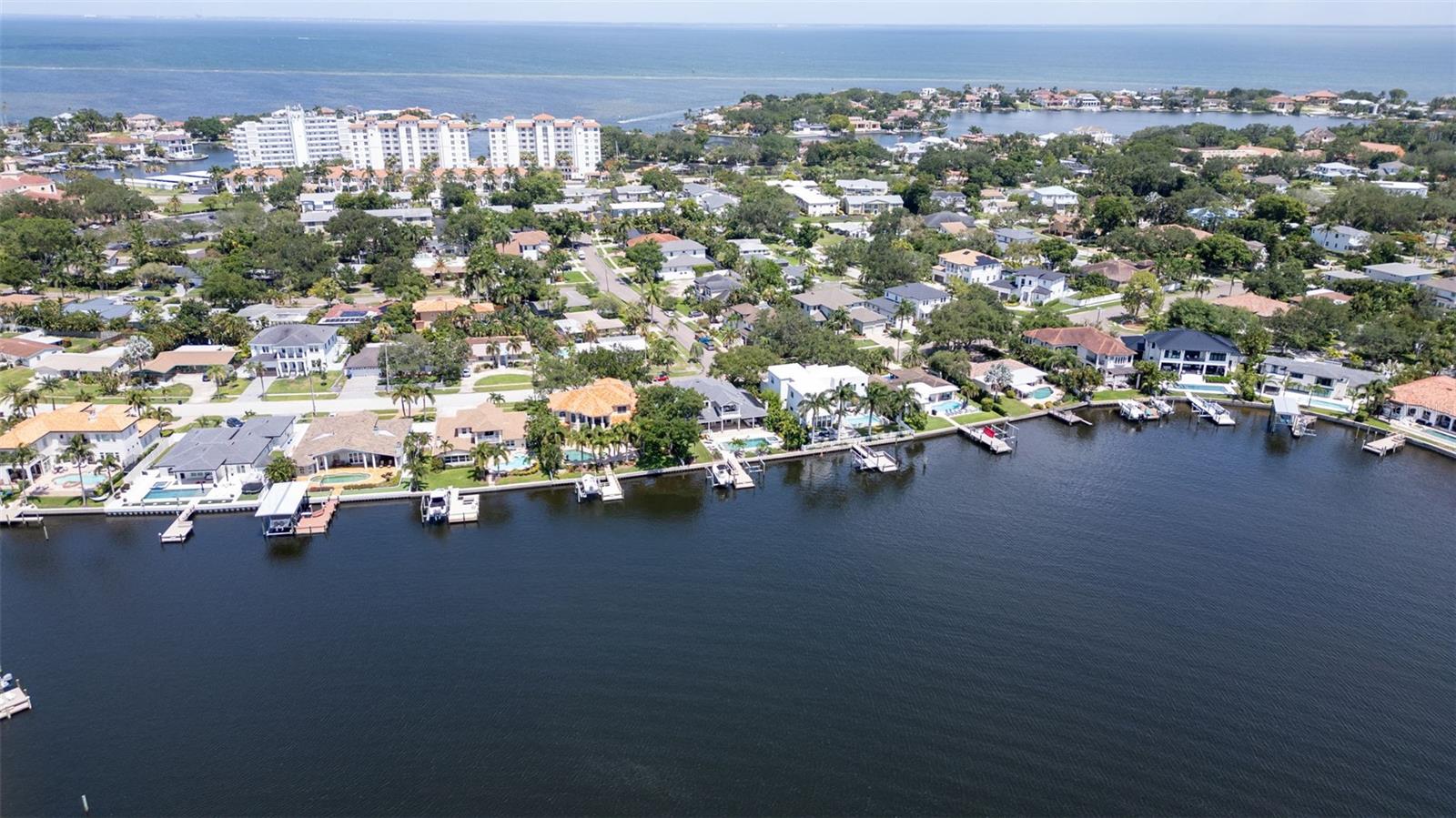 1089 CORDOVA BLVD NE, ST PETERSBURG, FL, 33704