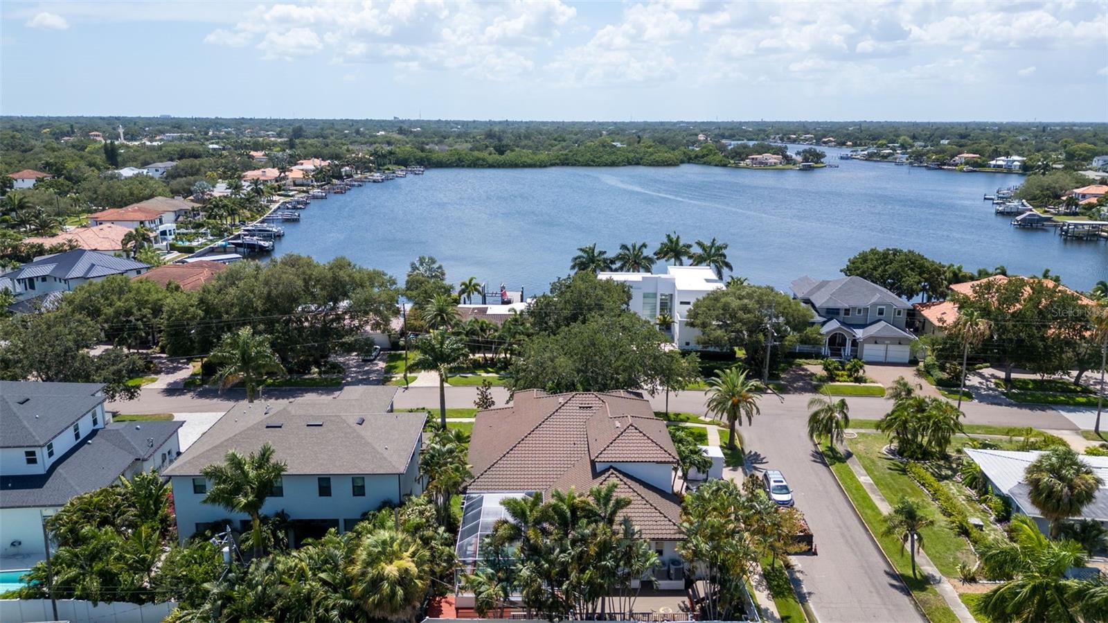 1089 CORDOVA BLVD NE, ST PETERSBURG, FL, 33704