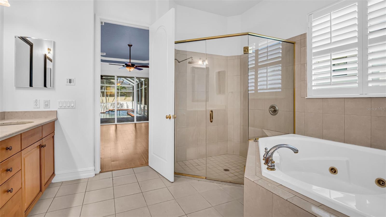 1089 CORDOVA BLVD NE, ST PETERSBURG, FL, 33704