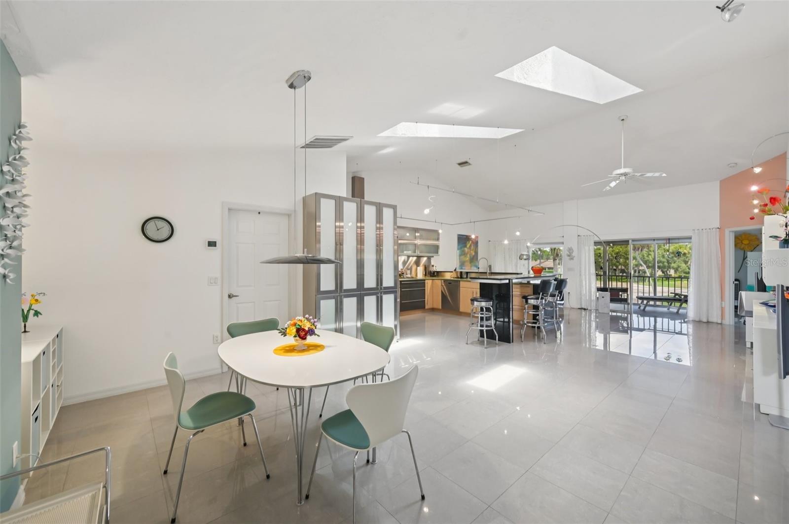 5588 GOLF POINTE DR #1, SARASOTA, FL, 34243