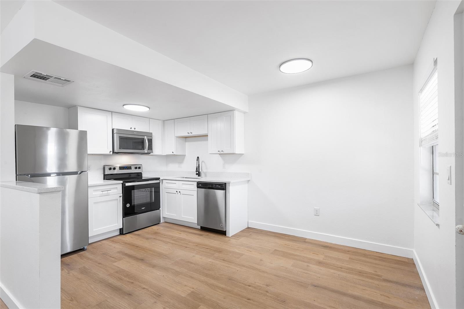 6262 EMERSON AVE S #24, ST PETERSBURG, FL, 33707