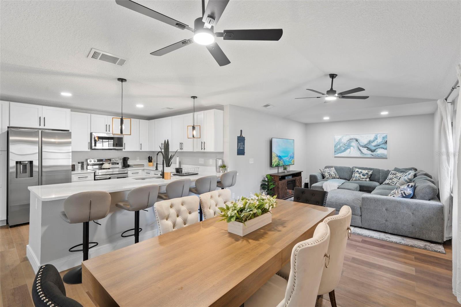 121 CHAMPLAIN DR, DELTONA, FL, 32725